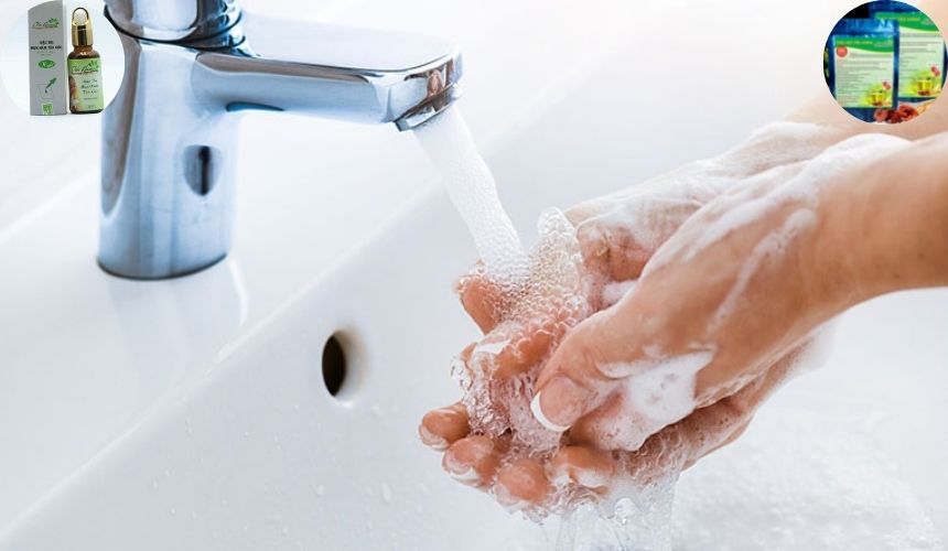 Chú ý giữ gìn vệ sinh tay sạch sẽ để phòng ngừa mụn và ngăn ngừa lây lan mụn nhọt