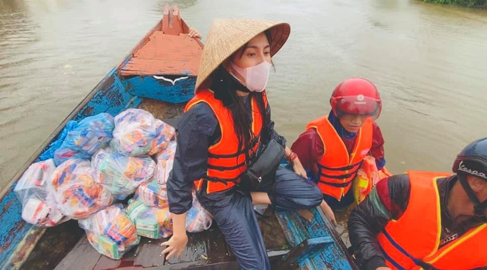 Nghệ Sĩ Việt Nam Phải Sao Kê Tiền Từ Thiện Của Mạnh Thường Quân Sau Khi Quyên Góp